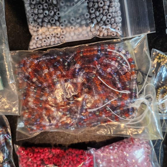 Assorted Seed Beads in Multiple Colors - Picture 13 of 15